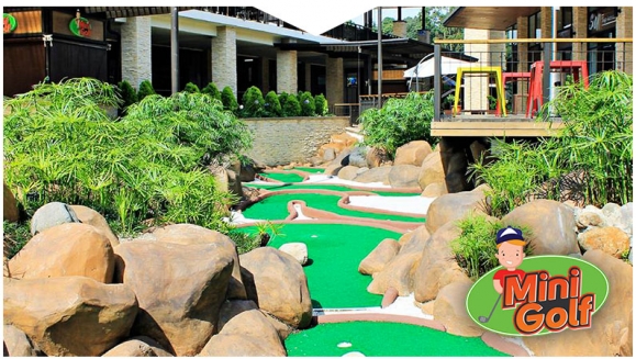 [Image: ¡Paga Q45 en lugar de Q125 por Pase hasta para 5 Personas para Jugar Mini-Golf en The Shops At Muxbal!m]